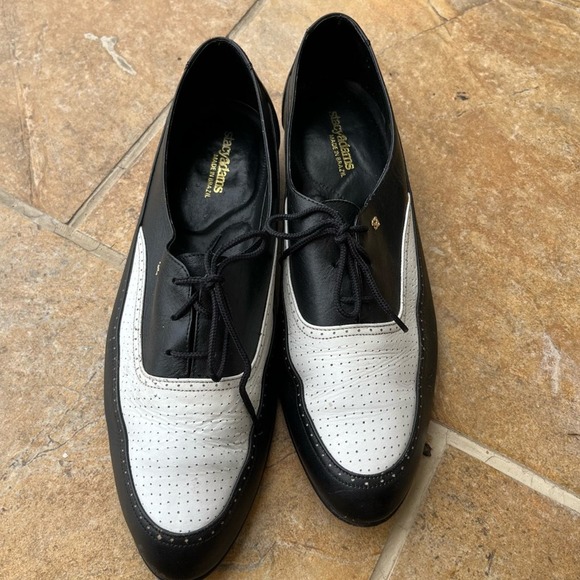 Stacy Adam’s women’s black and white retro leather lace up loafers size 9D - Picture 2 of 7